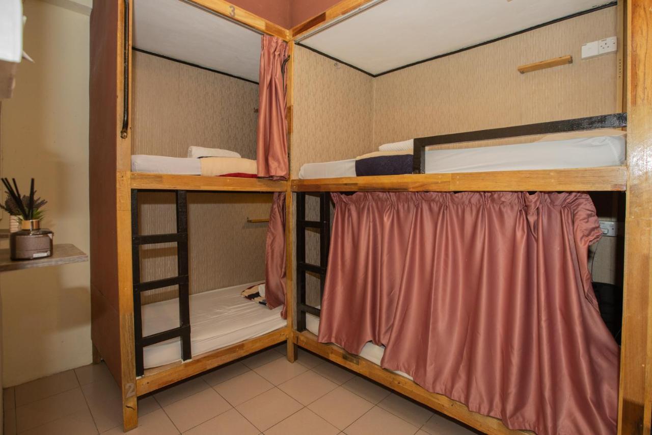 Auberge de jeunesse Escape Backpackers Kk à Kota Kinabalu Extérieur photo