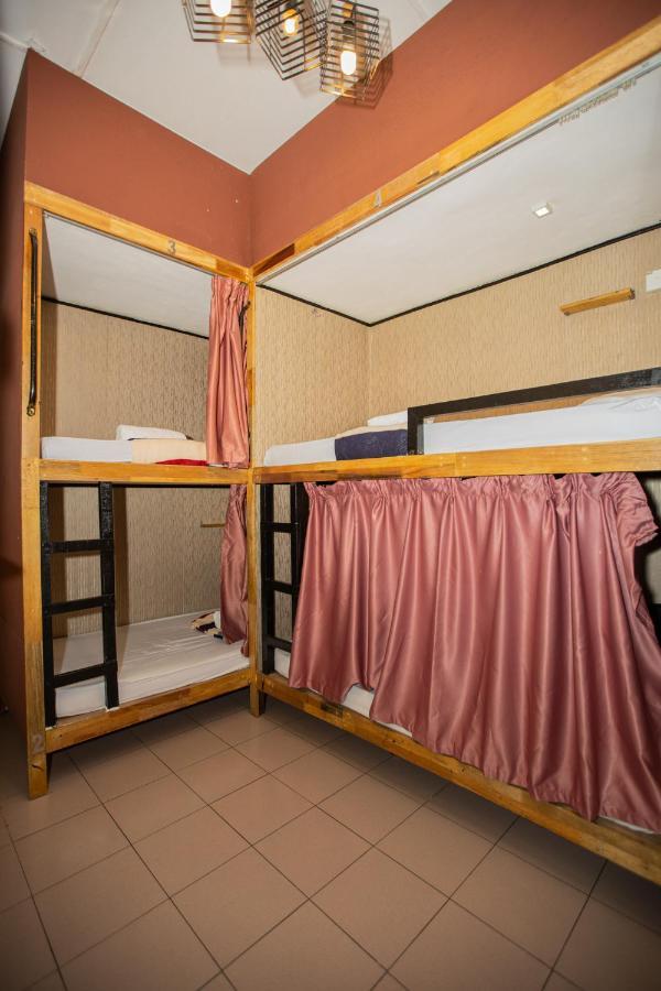 Auberge de jeunesse Escape Backpackers Kk à Kota Kinabalu Extérieur photo