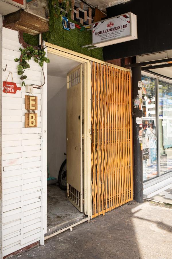 Auberge de jeunesse Escape Backpackers Kk à Kota Kinabalu Extérieur photo