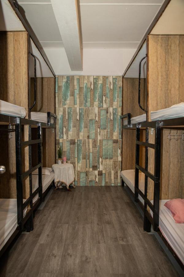 Auberge de jeunesse Escape Backpackers Kk à Kota Kinabalu Extérieur photo